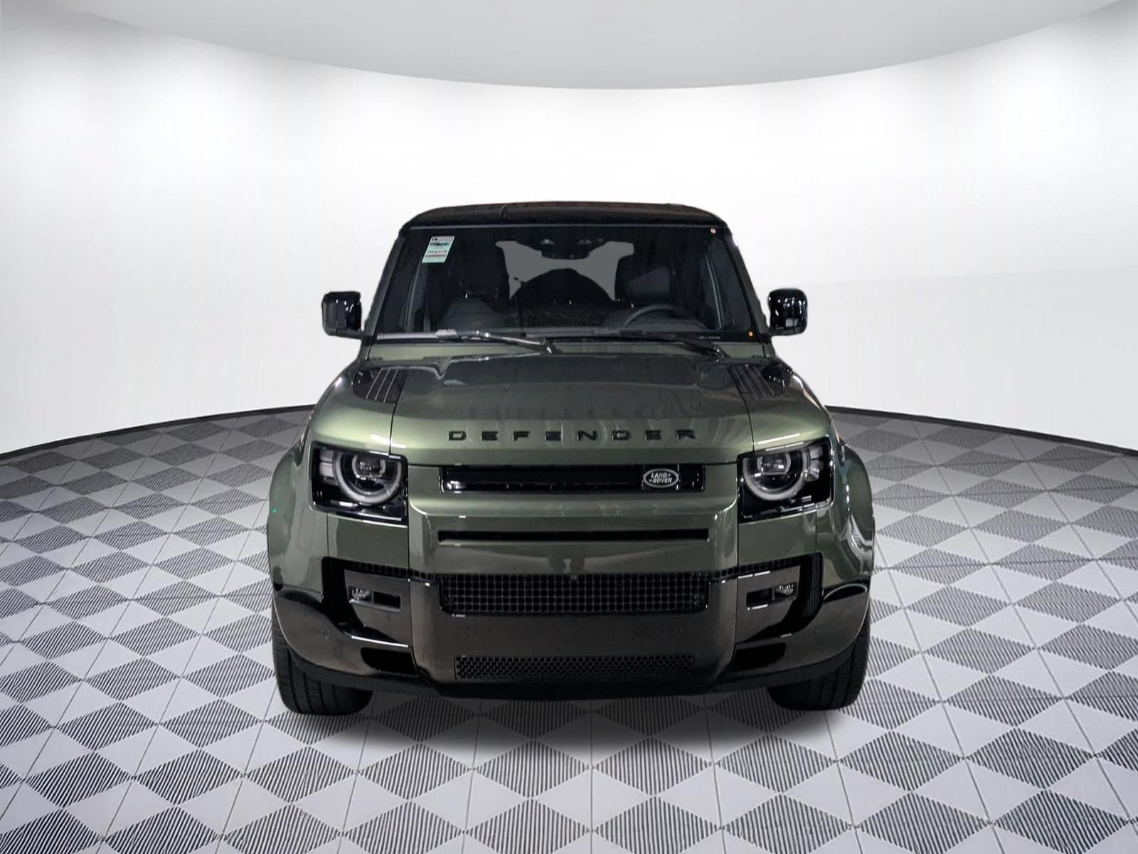 New 2026 Land Rover Defender 110 X-Dynamic SE AWD/4WD image 8
