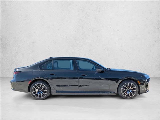 Used 2025 BMW 750e xDrive w/ Executive Package AWD/4WD image 4