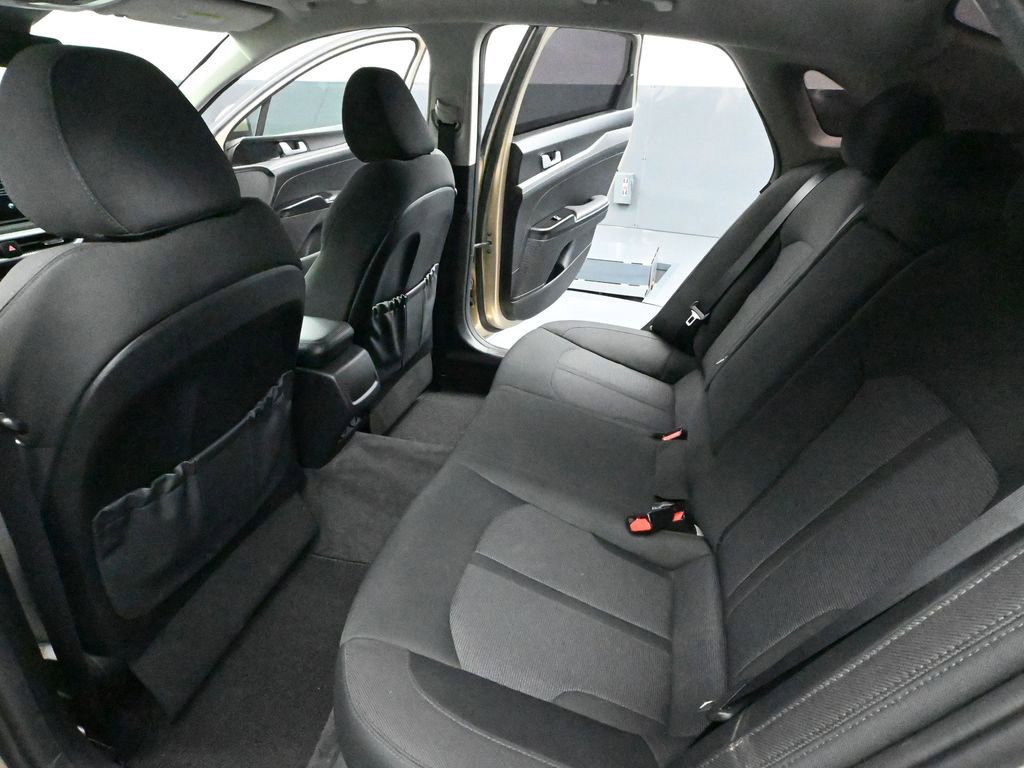 Used 2021 Kia K5 LXS image 36