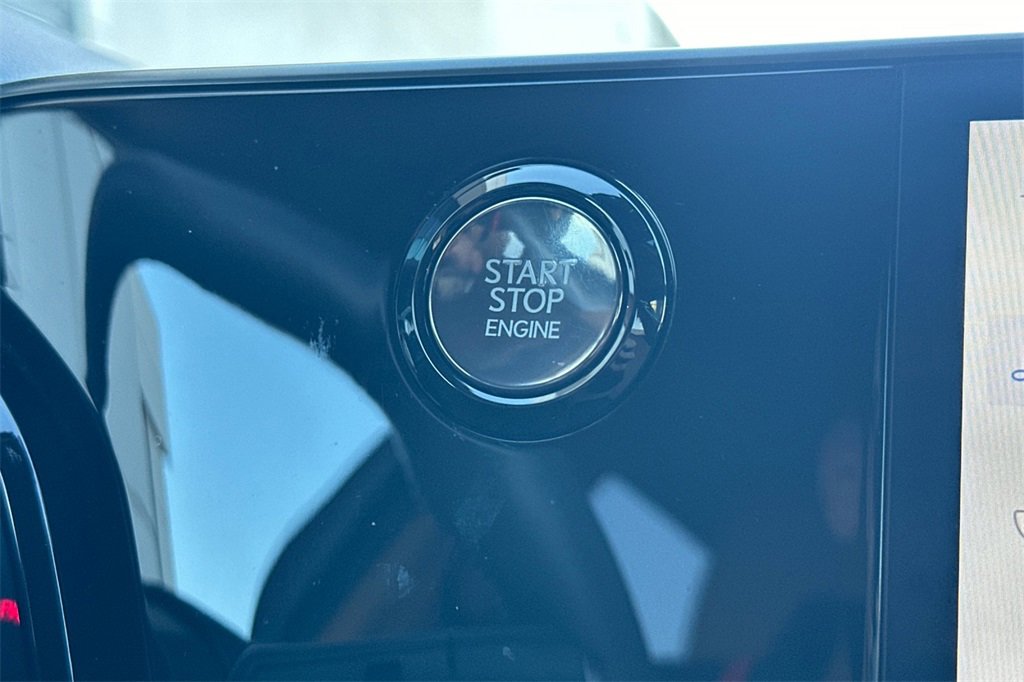 Used 2025 Lexus NX 250 FWD w/ Premium Package image 25