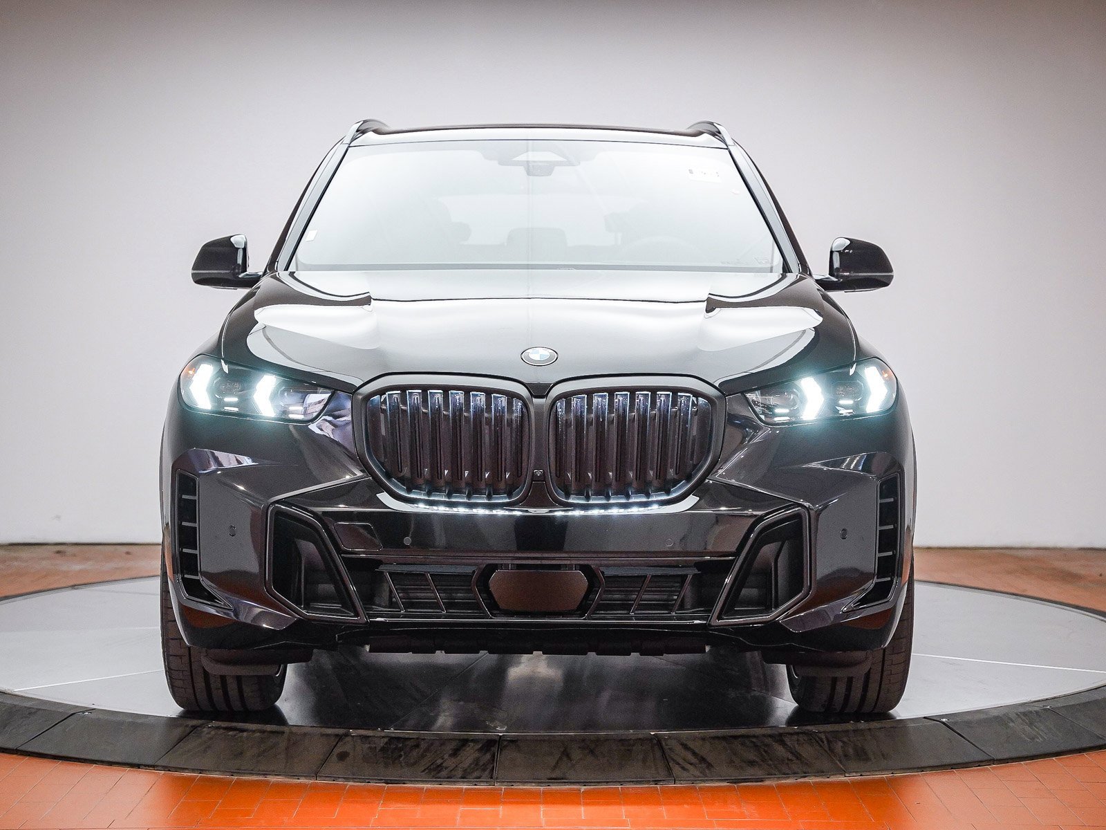 New 2026 BMW X5 xDrive40i w/ M Sport Package image 2