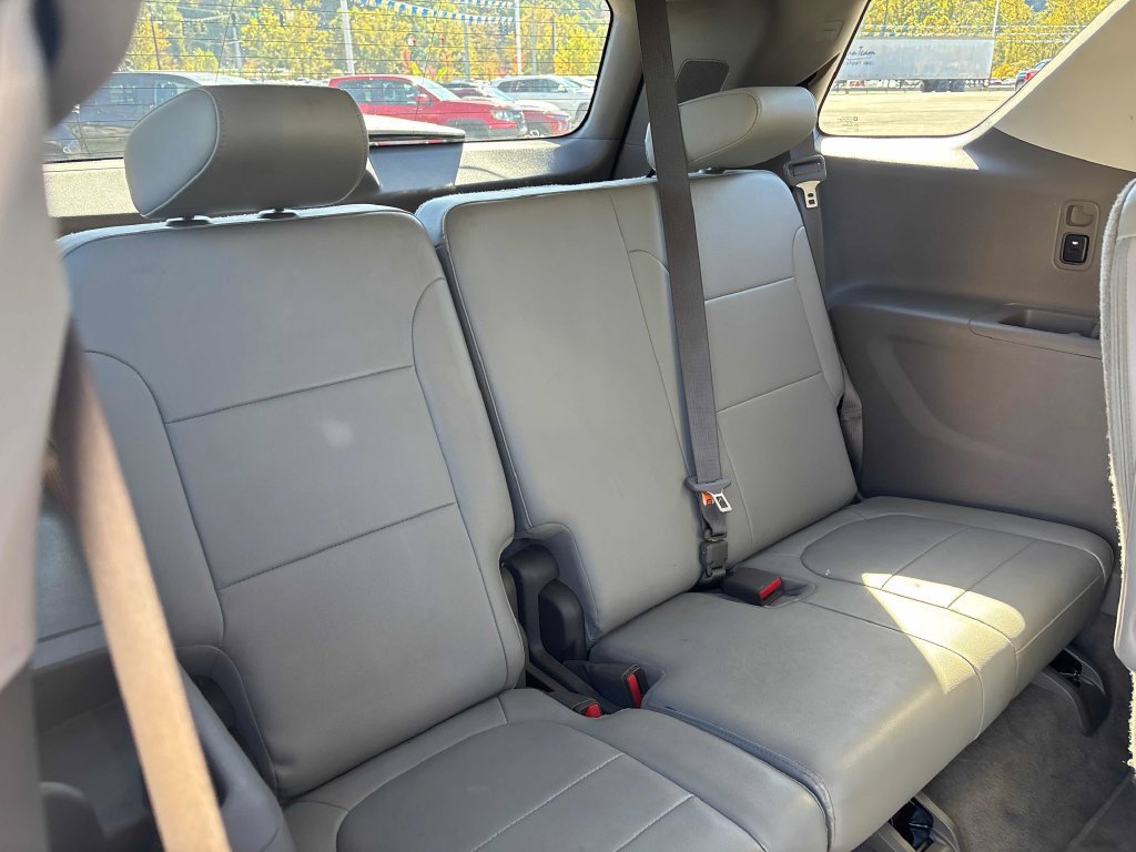 Used 2019 Chevrolet Traverse LT FWD image 26