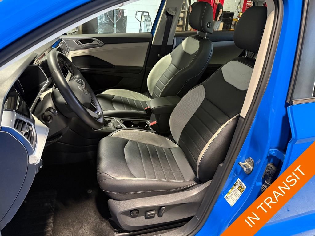 Used 2025 Volkswagen Taos SEL AWD/4WD image 22
