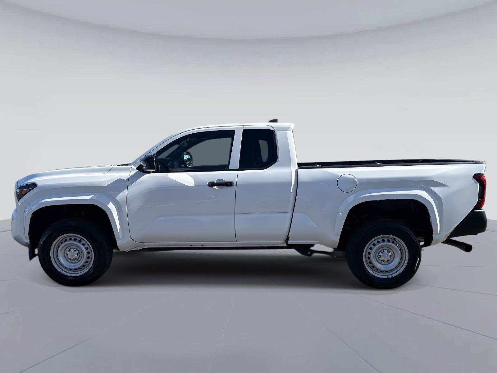 Used 2025 Toyota Tacoma SR image 7