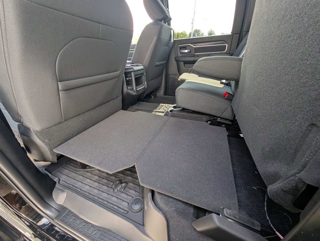 New 2025 RAM 2500 Big Horn image 18