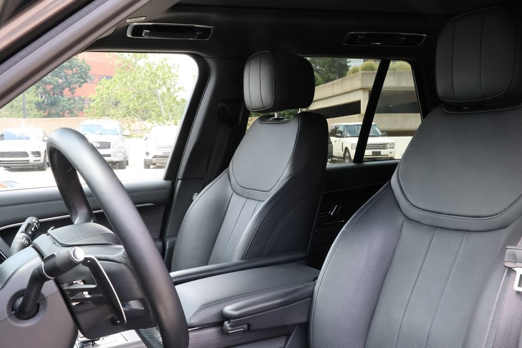 Certified 2024 Land Rover Range Rover SE AWD/4WD image 9