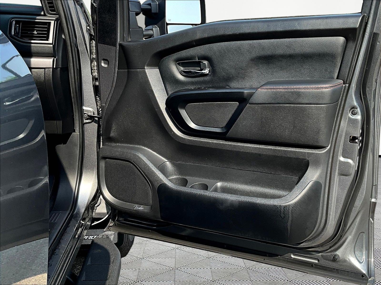 Certified 2024 Nissan Titan PRO-4X AWD/4WD image 27
