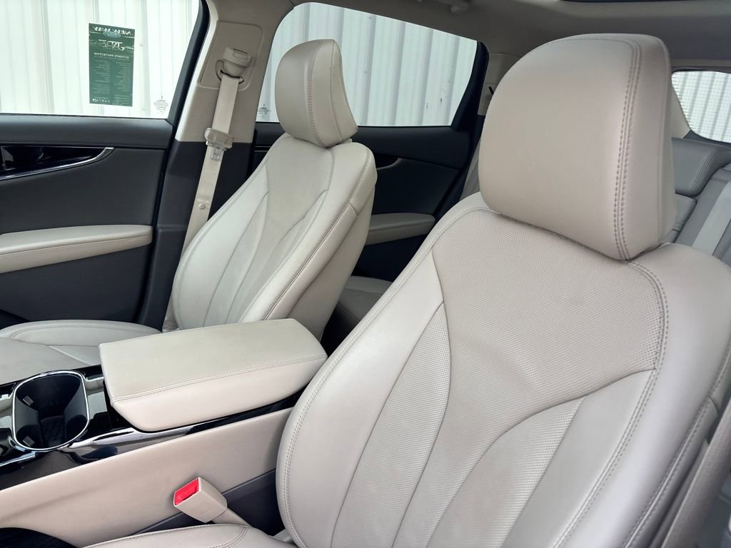 Used 2022 Lincoln Nautilus Reserve w/ Equipment Group 201A image 24