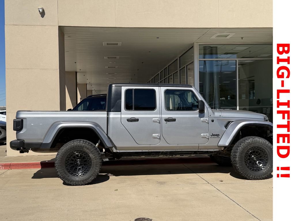 Used 2020 Jeep Gladiator Sport w/ Quick Order Package 24S image 3