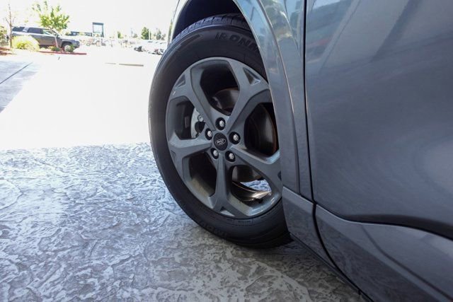 Used 2023 Ford Escape ST-Line image 9