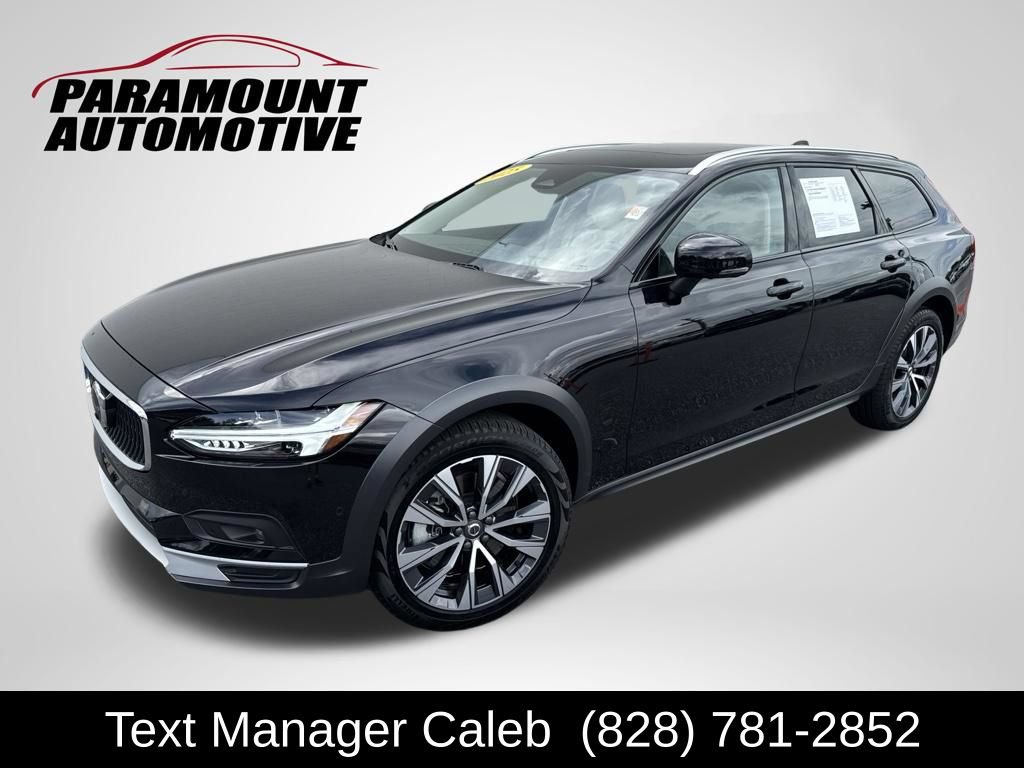 Used 2025 Volvo V90 B6 Cross Country Plus AWD/4WD image 1