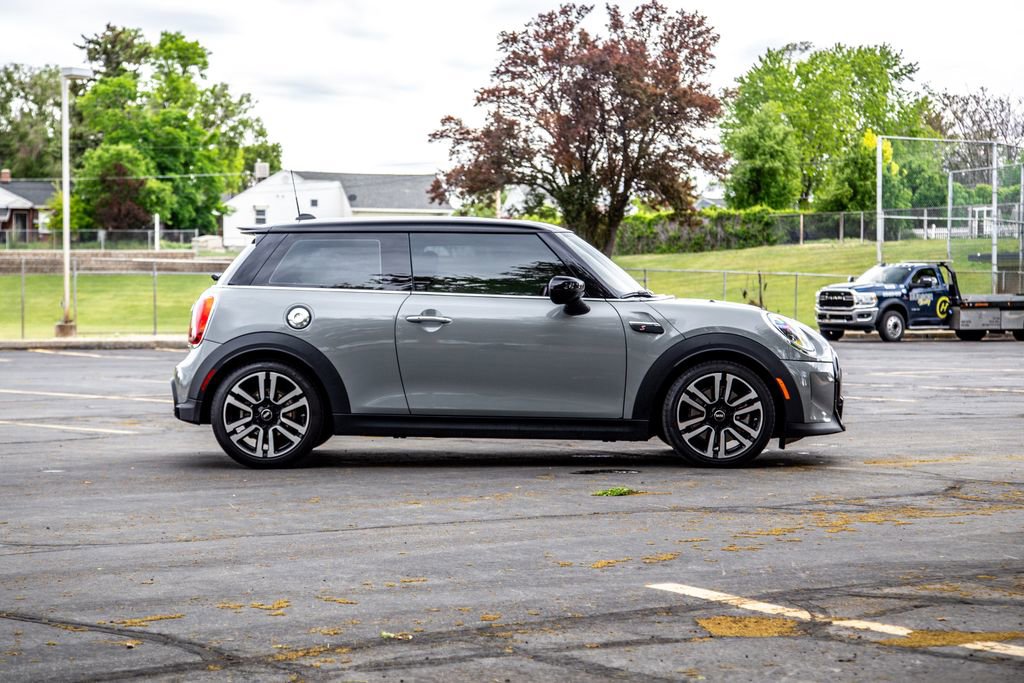 Used 2022 MINI Cooper S FWD image 6