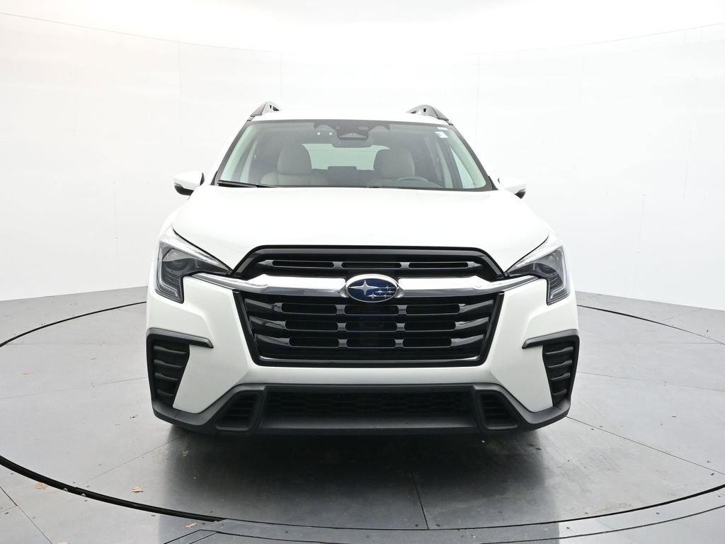 Used 2023 Subaru Ascent Premium w/ Convenience Package image 2