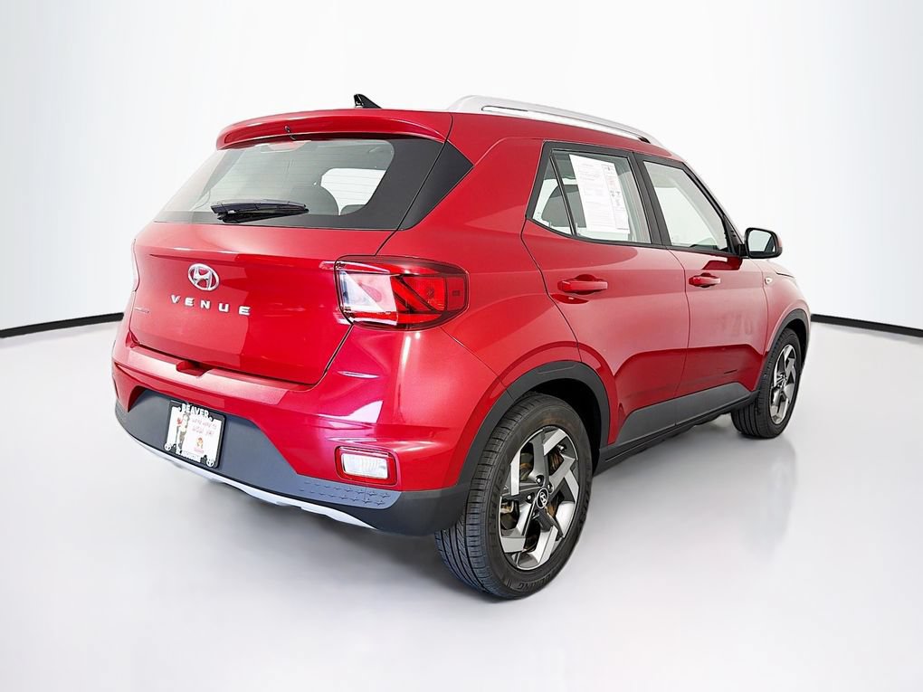 Used 2021 Hyundai Venue SEL FWD image 10