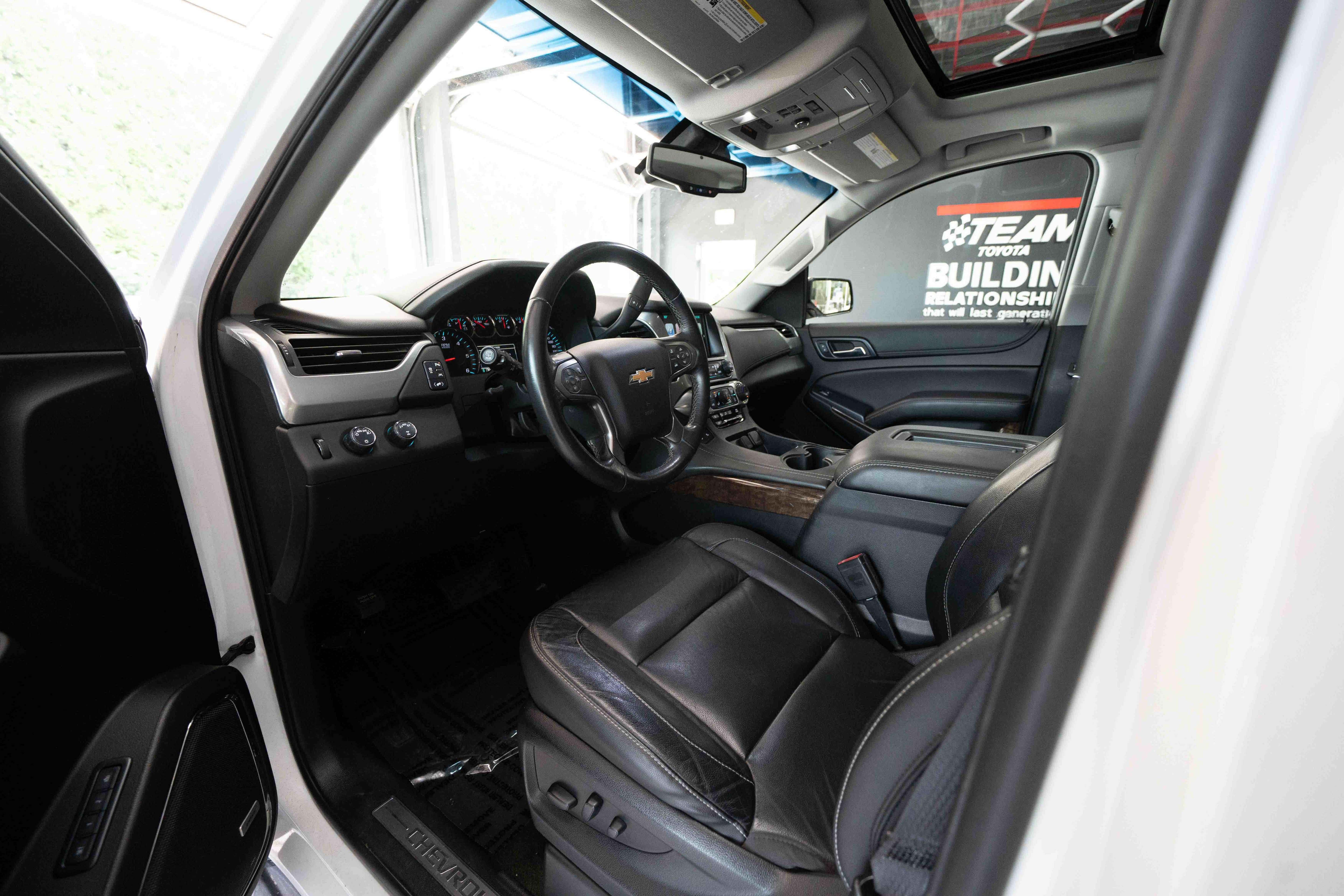 Used 2018 Chevrolet Suburban LT AWD/4WD image 8