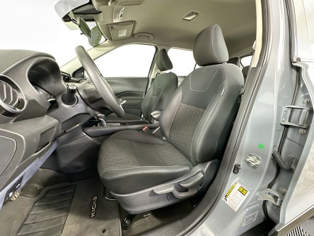 Used 2022 Nissan Kicks SV image 17