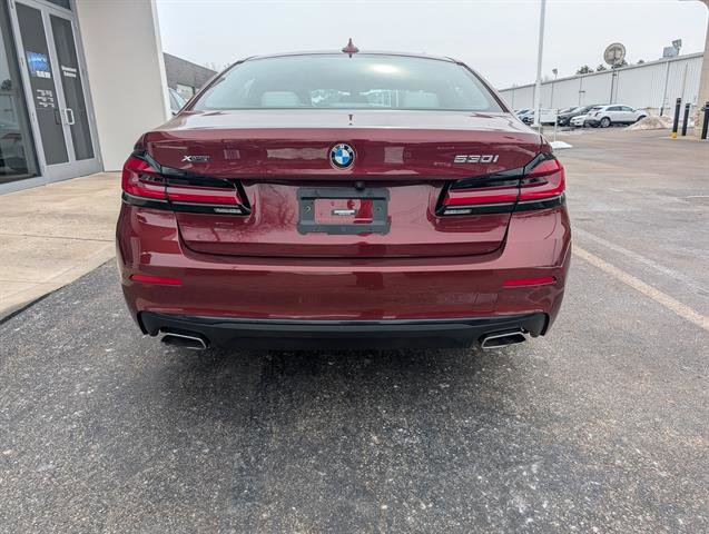 Certified 2023 BMW 530i xDrive w/ Premium Package image 4