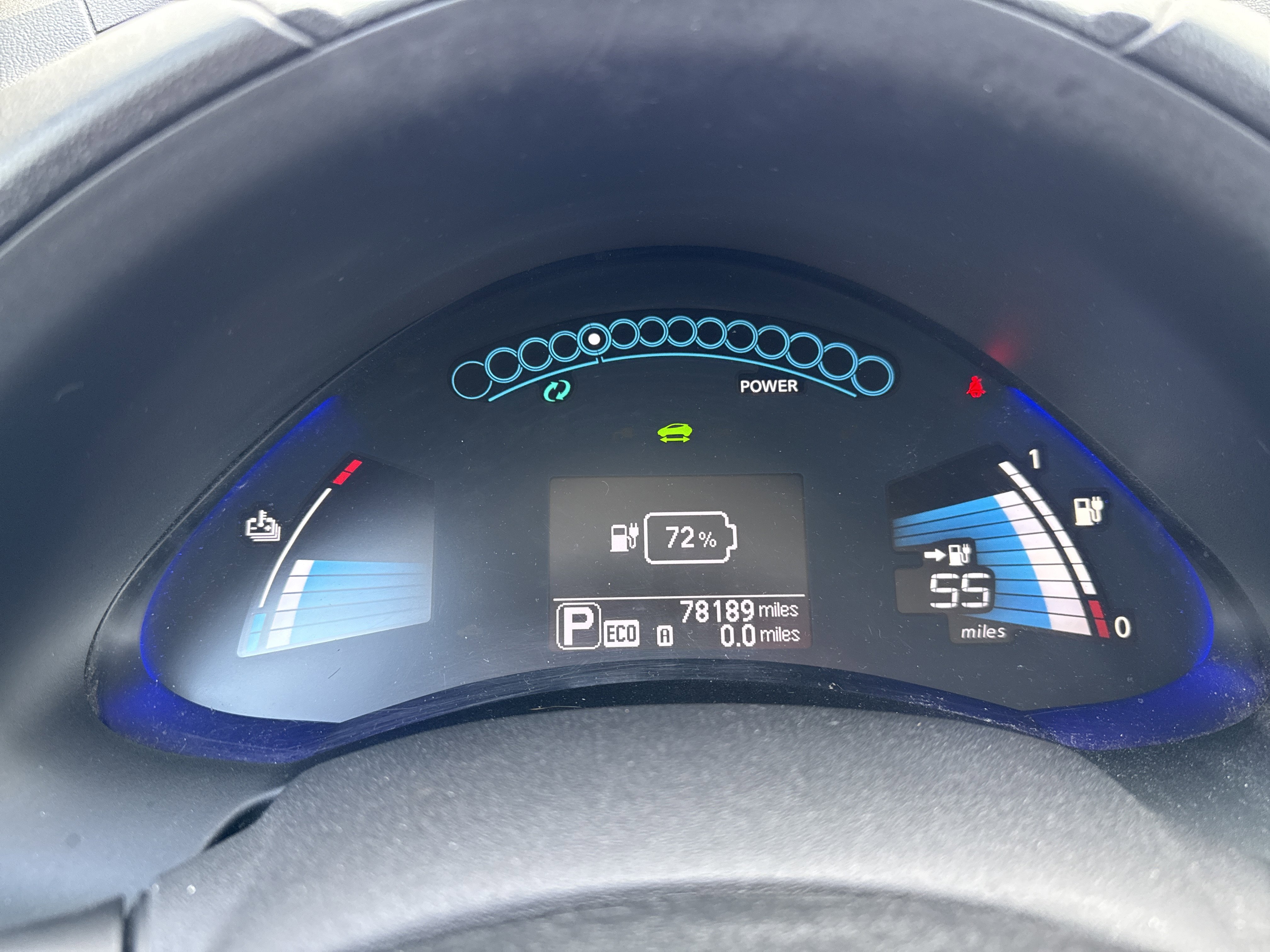 Used 2015 Nissan Leaf SV image 12