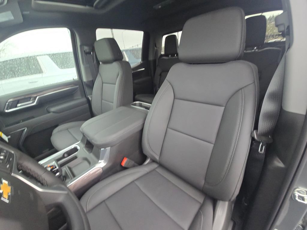 New 2026 Chevrolet Silverado 1500 LTZ w/ LTZ Premium Package image 17