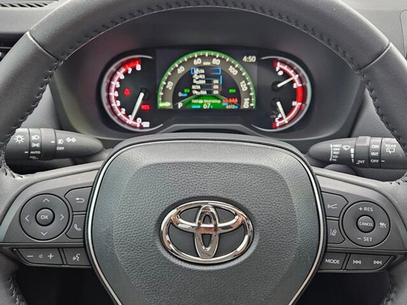 Used 2024 Toyota RAV4 XLE Premium image 21