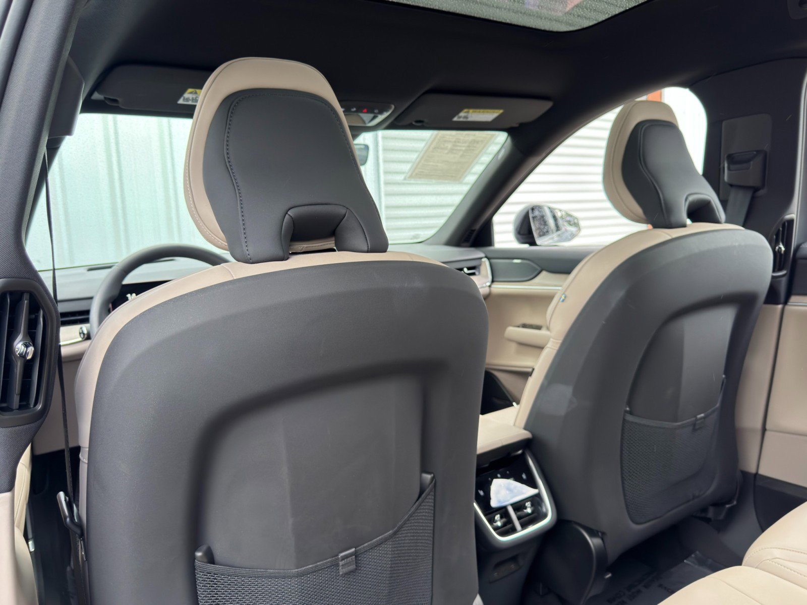 Used 2025 Volvo EX90 Ultra image 39