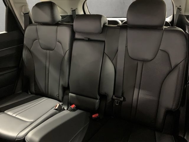 Used 2023 Kia Sorento S AWD/4WD image 6