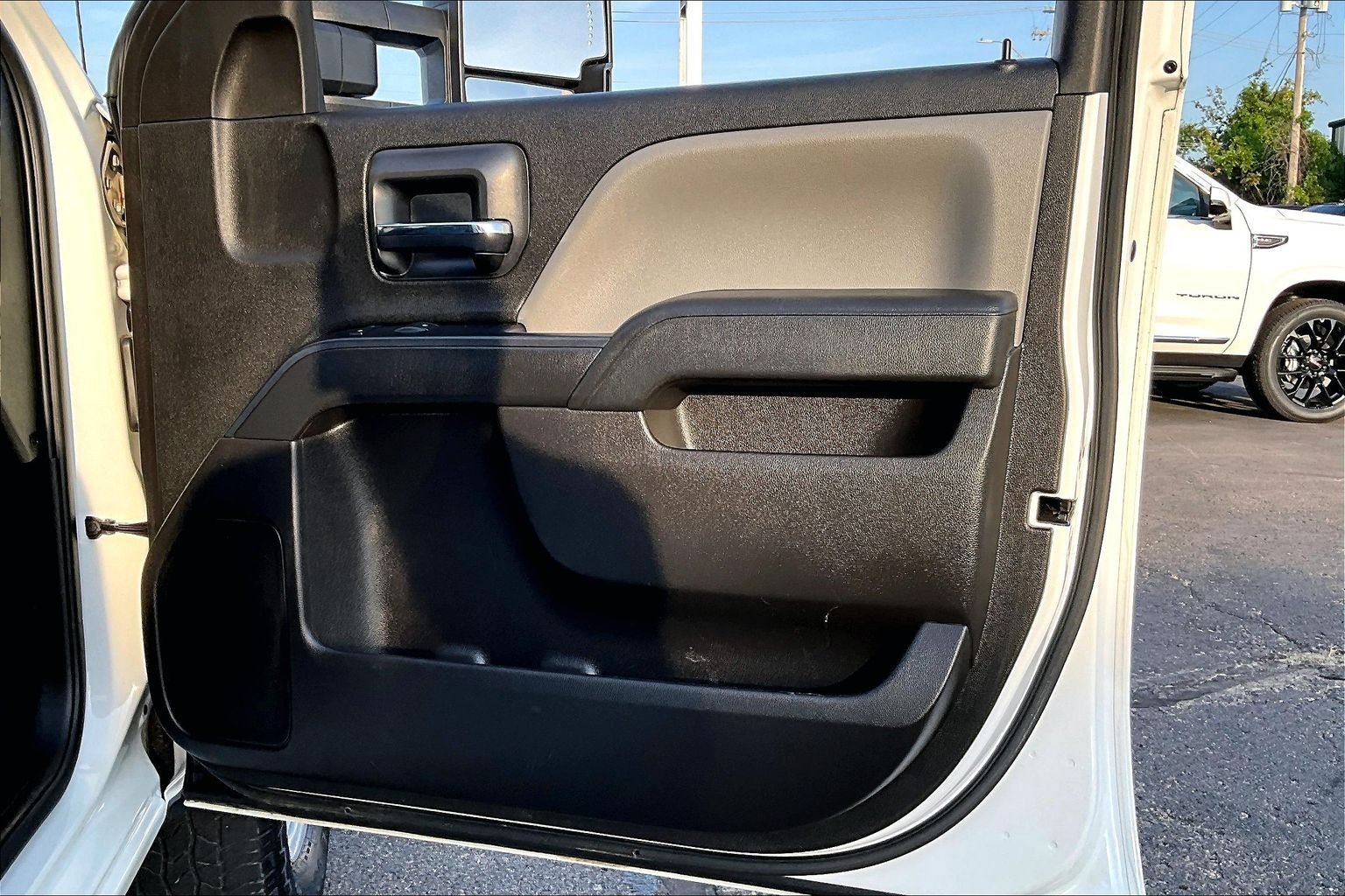 Used 2019 Chevrolet Silverado 2500 W/T w/ WT Convenience Package AWD/4WD image 18