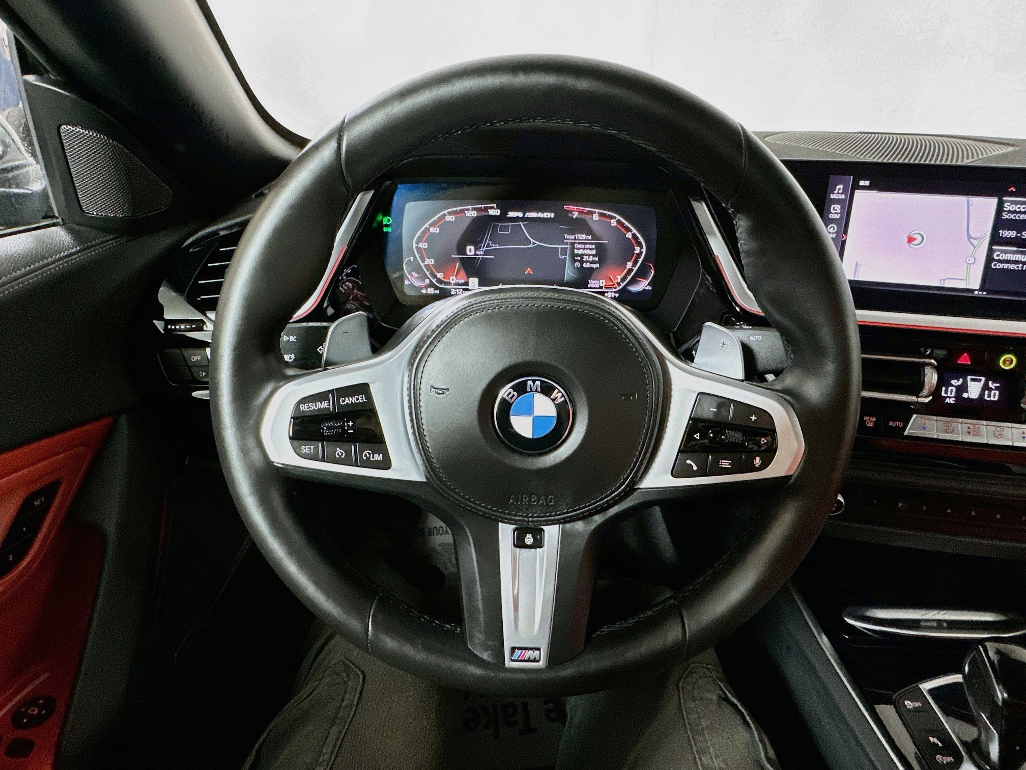 Used 2025 BMW Z4 M40i w/ Premium Package RWD image 11