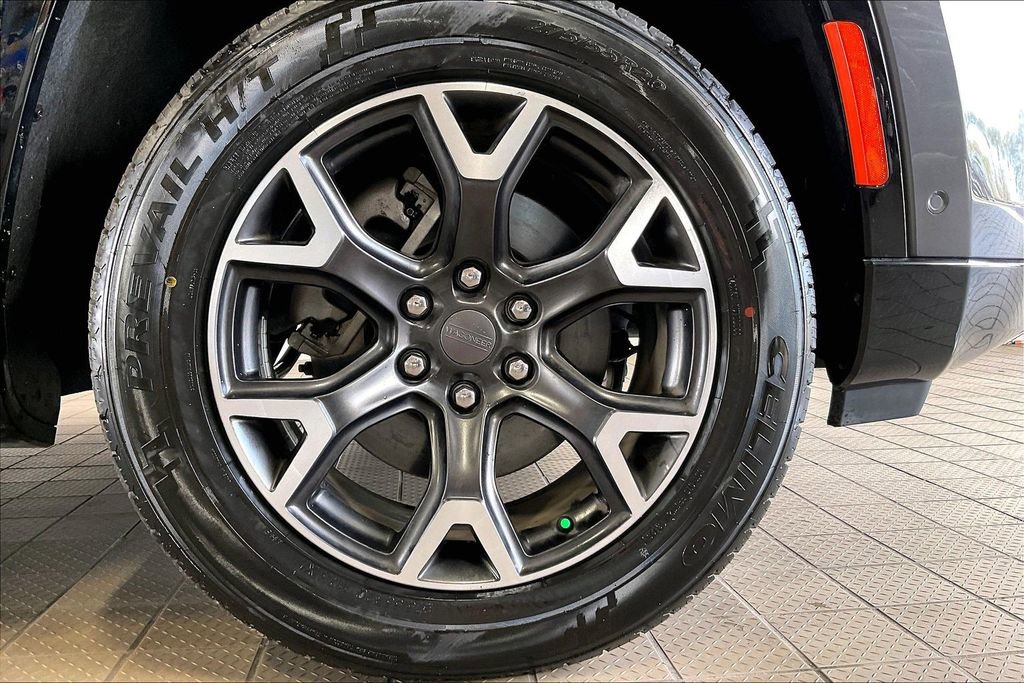 Used 2024 Jeep Wagoneer Series III image 37