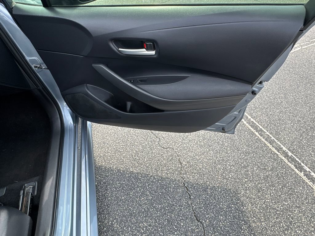 Used 2020 Toyota Corolla LE image 14