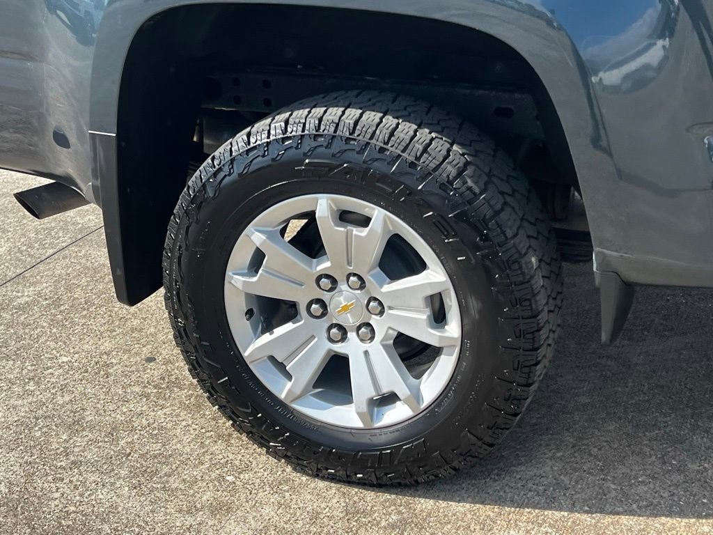Used 2017 Chevrolet Colorado LT w/ LT Convenience Package image 8