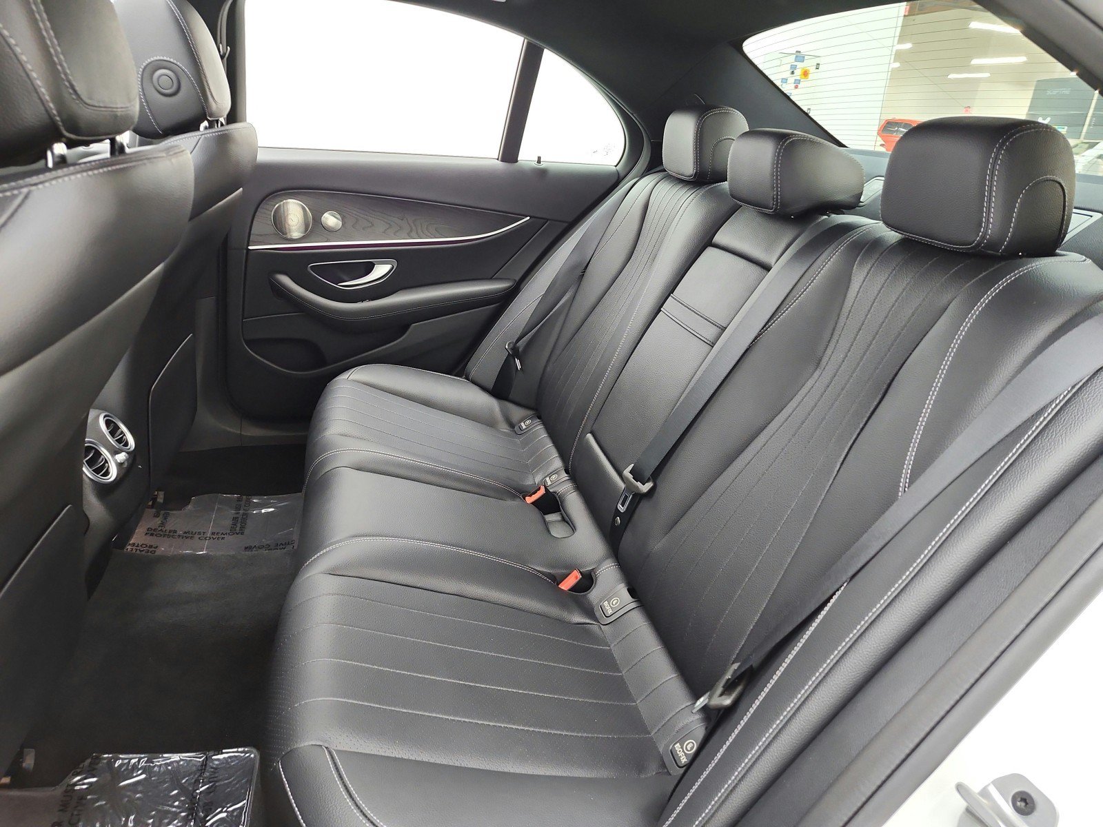 Used 2022 Mercedes-Benz E 350 Sedan image 15