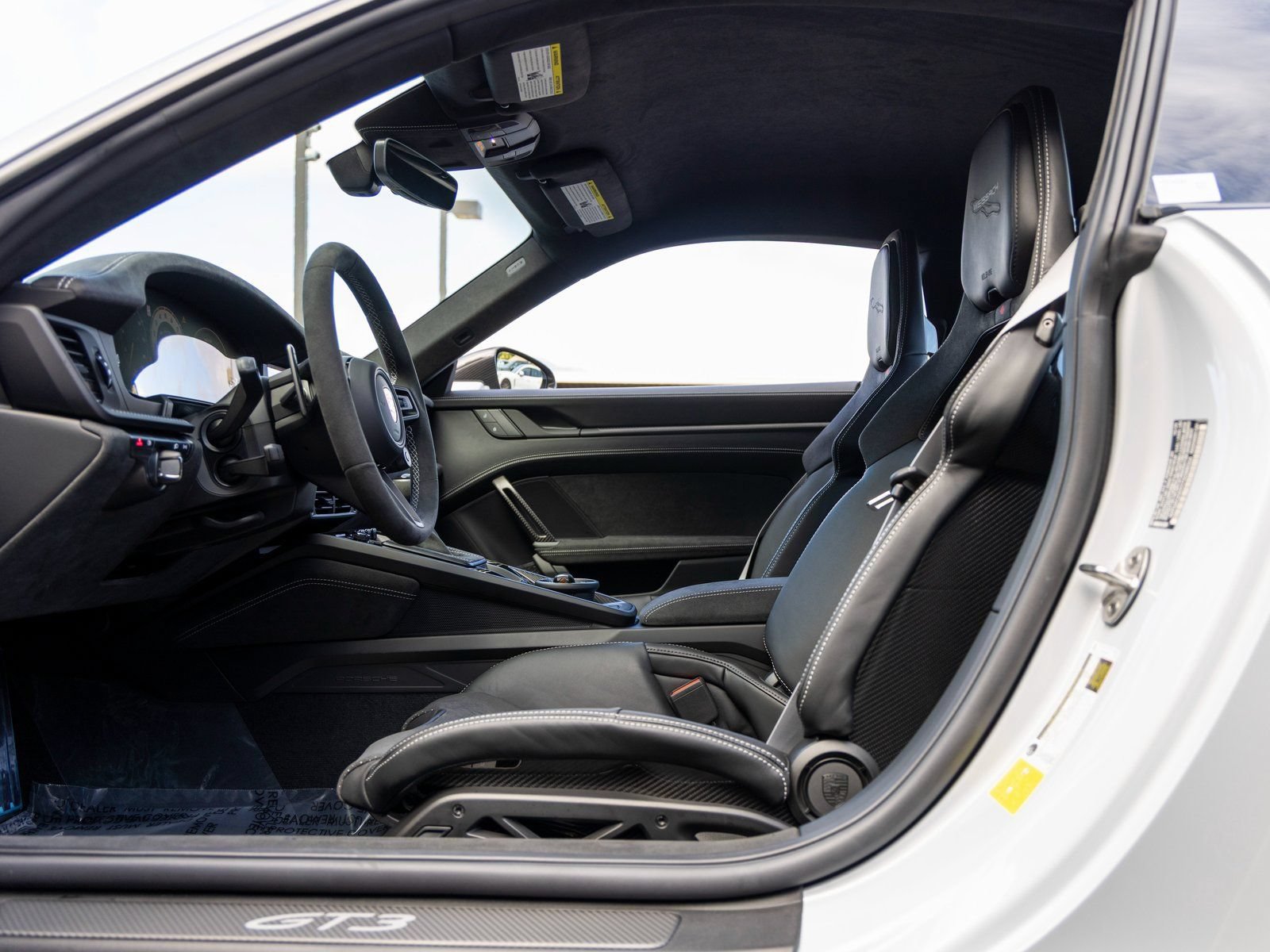 Certified 2026 Porsche 911 GT3 RWD image 32
