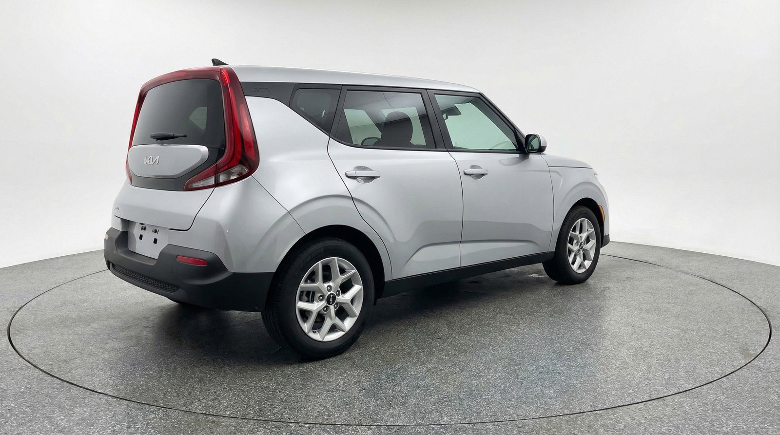 Used 2025 Kia Soul LX w/ LX Technology Package FWD image 9