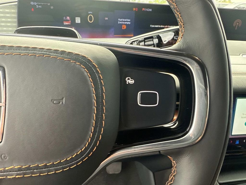 New 2025 Lincoln Navigator L Black Label image 31