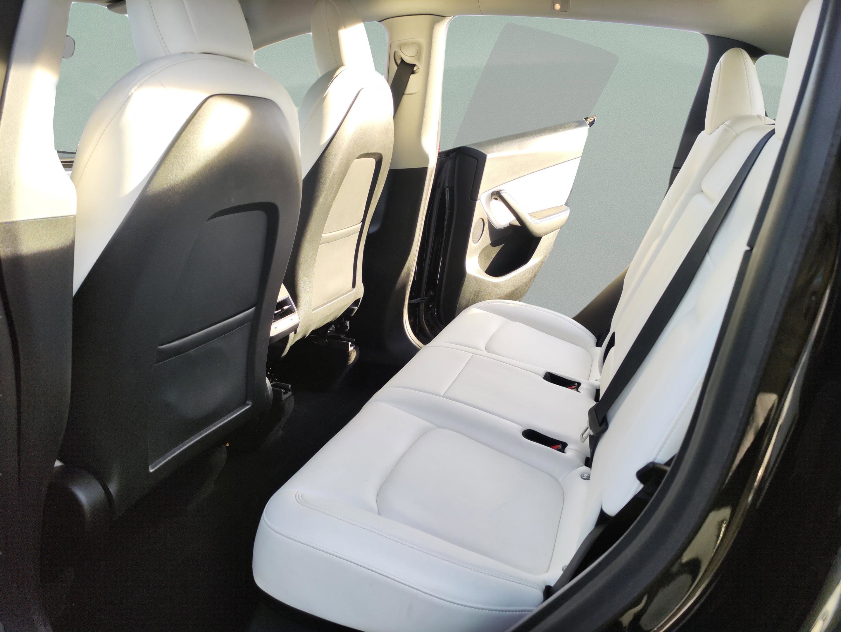 Used 2022 Tesla Model Y Performance image 12