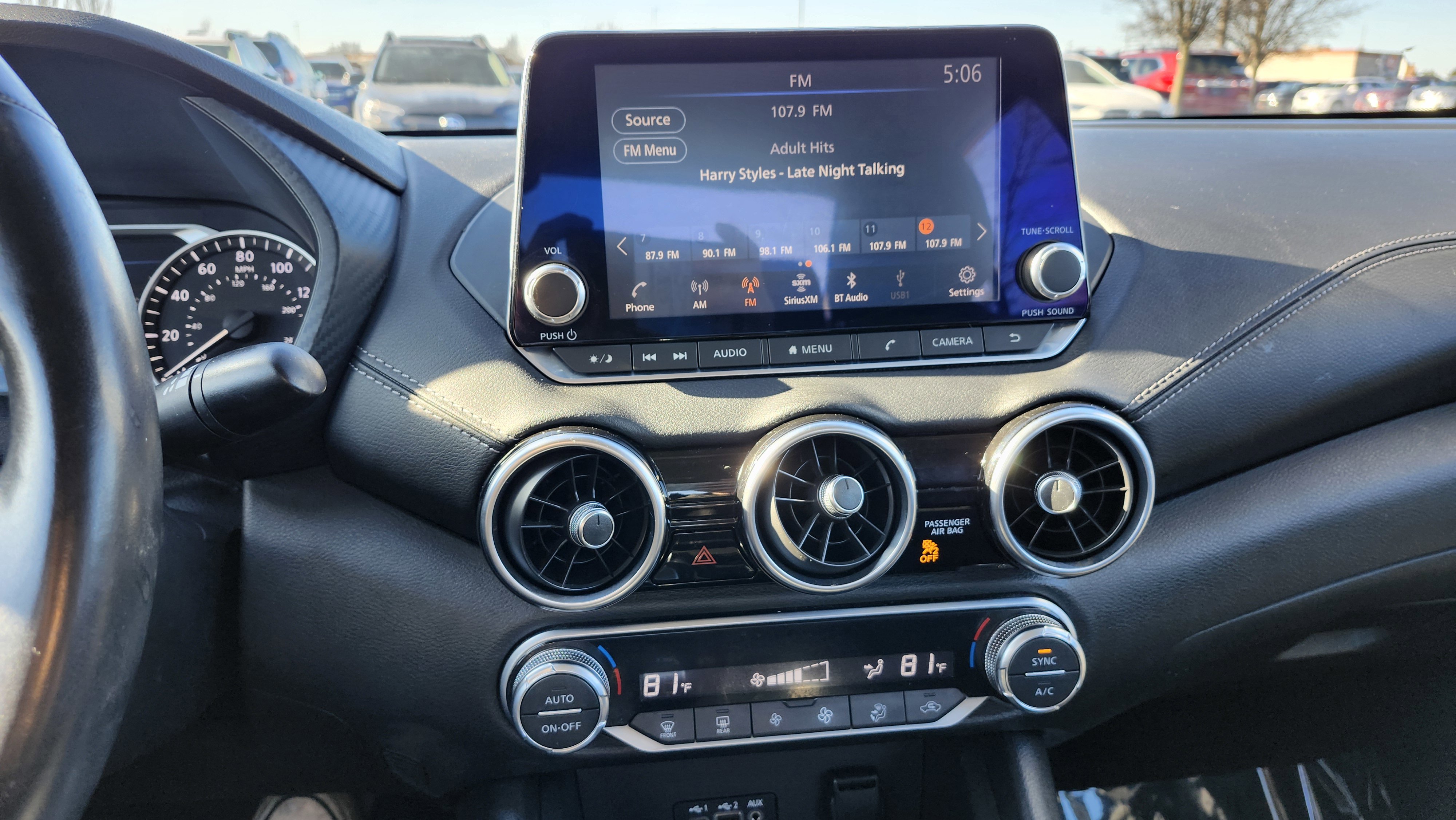 Used 2021 Nissan Sentra SV image 29