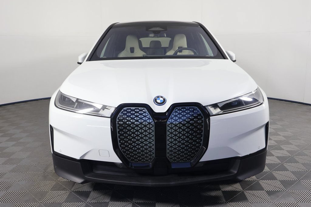 Certified 2024 BMW iX xDrive50 w/ Convenience Package AWD/4WD image 2