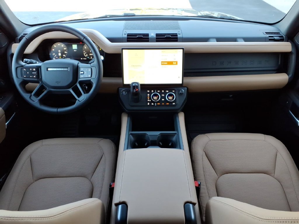New 2026 Land Rover Defender 110 X-Dynamic SE AWD/4WD image 9