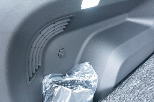 New 2026 Volkswagen Atlas Cross Sport SEL Premium R-Line AWD/4WD image 38