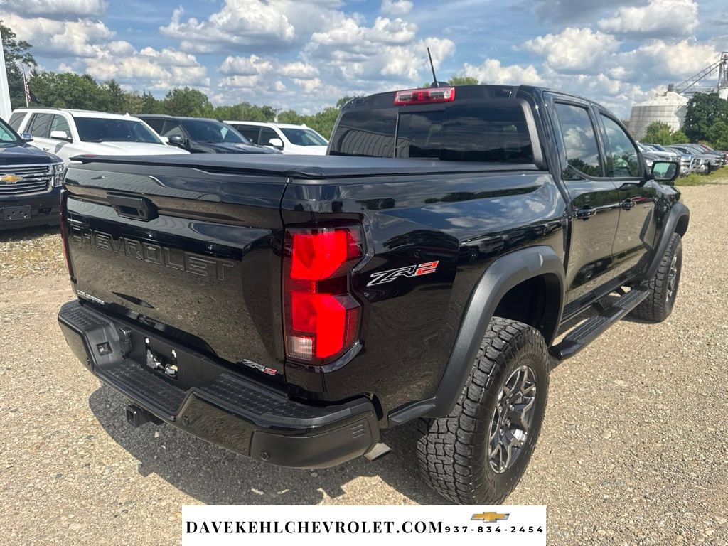 Used 2025 Chevrolet Colorado ZR2 w/ Technology Package AWD/4WD image 6