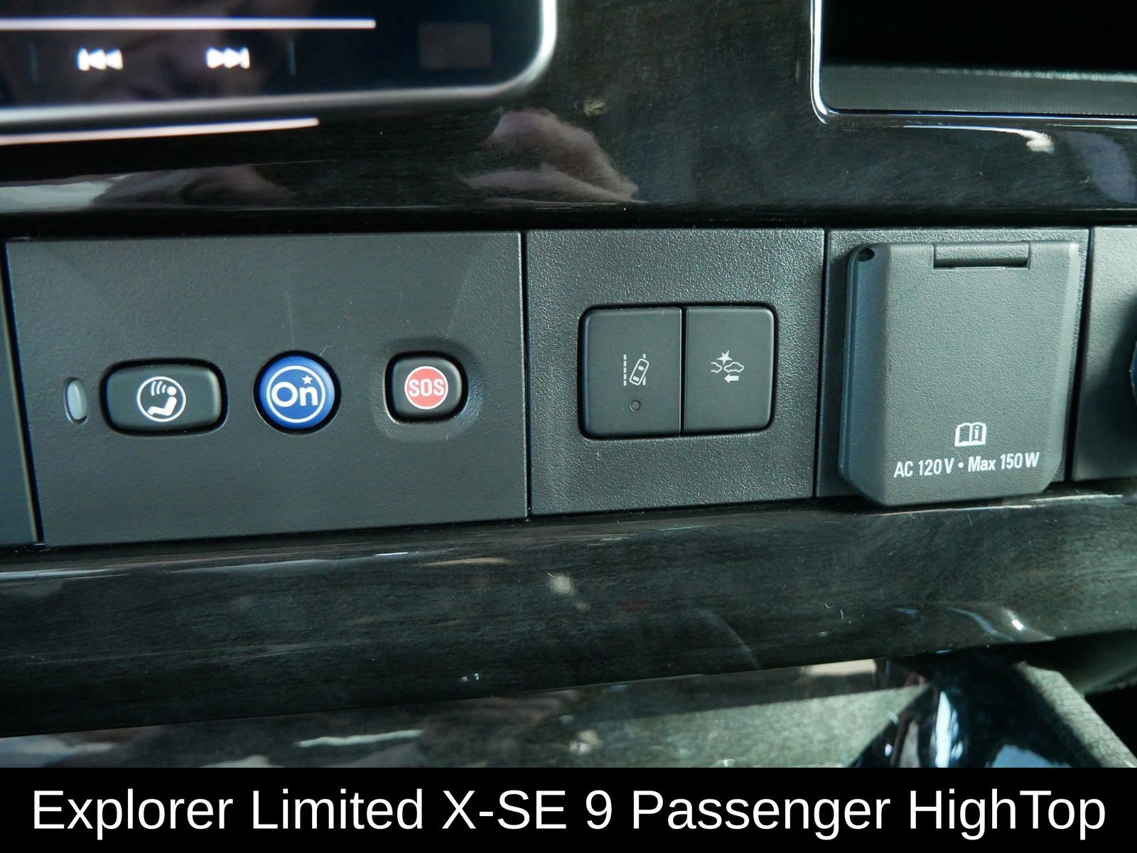 Used 2025 GMC Savana 2500 Extended w/ Driver Convenience Package RWD image 37