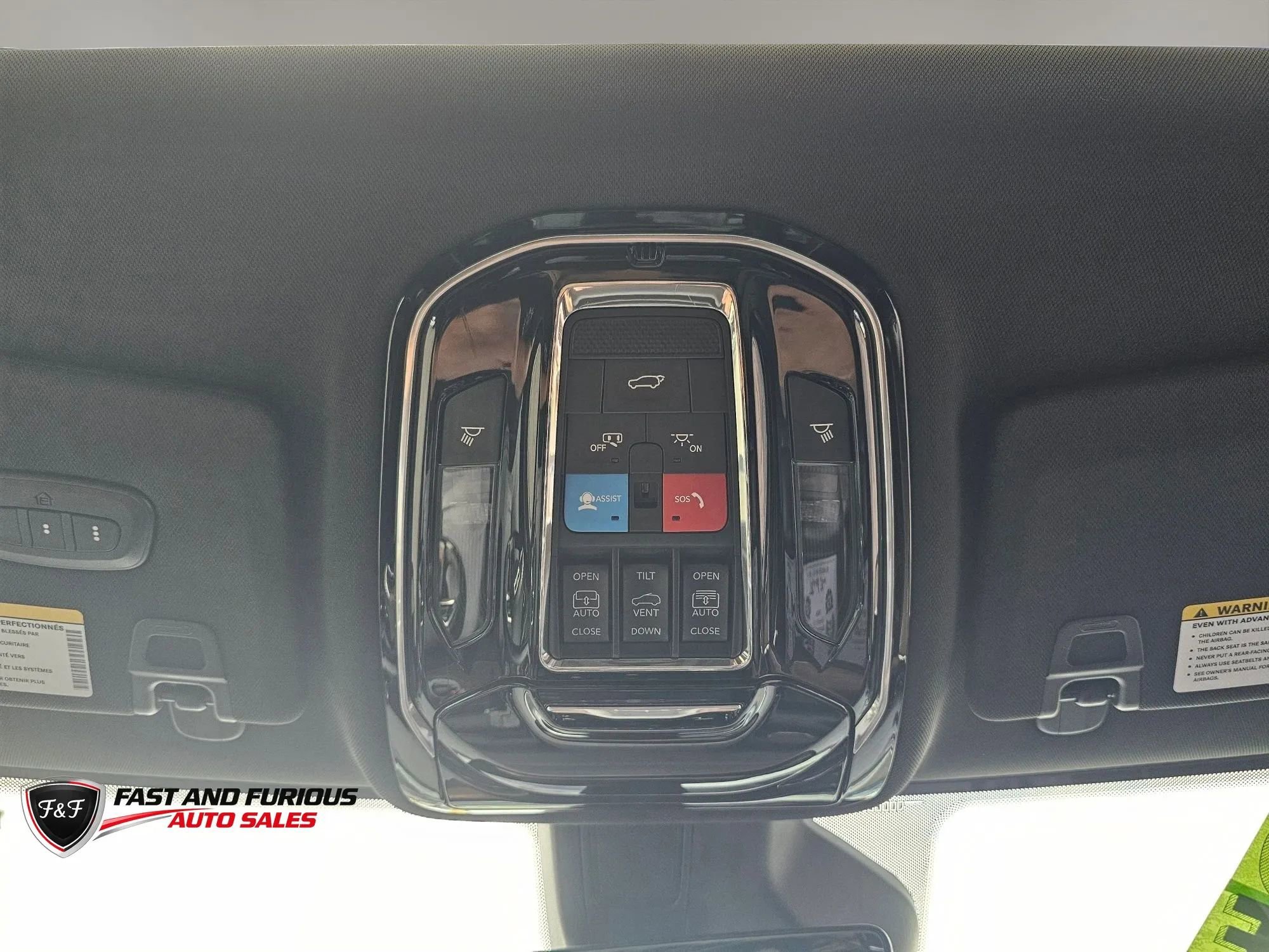 Used 2022 Jeep Grand Cherokee Summit w/ Luxury Tech Group V AWD/4WD image 29