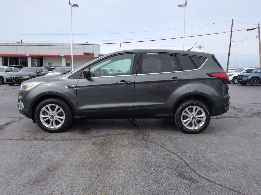 Used 2019 Ford Escape SE AWD/4WD image 2