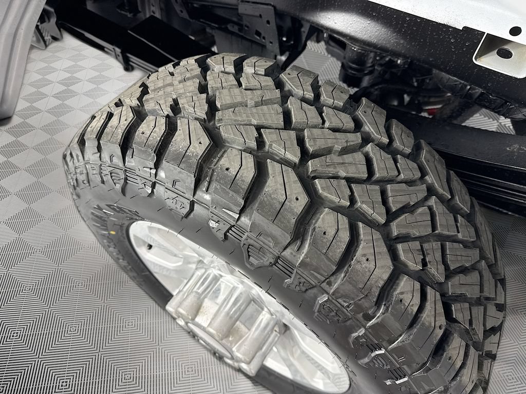 Used 2024 Ford F350 XLT w/ FX4 Off-Road Package AWD/4WD image 29