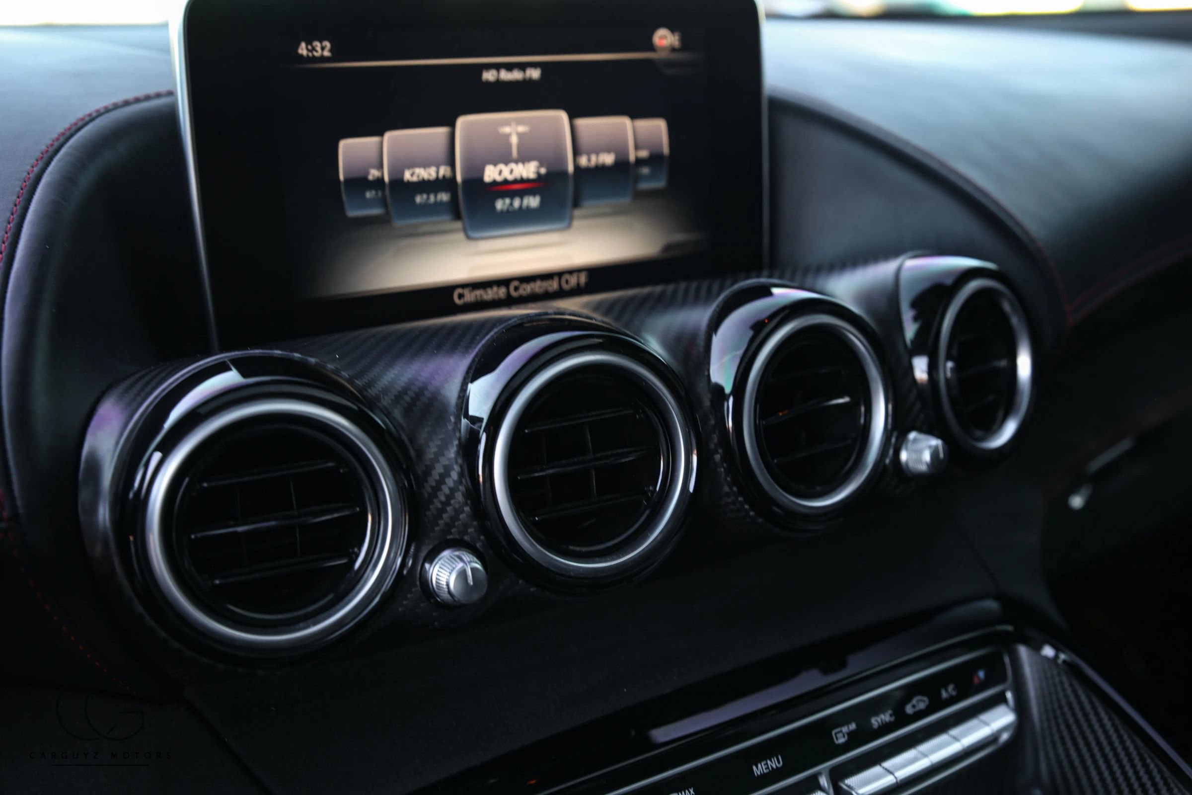 Used 2016 Mercedes-Benz AMG GT S image 39