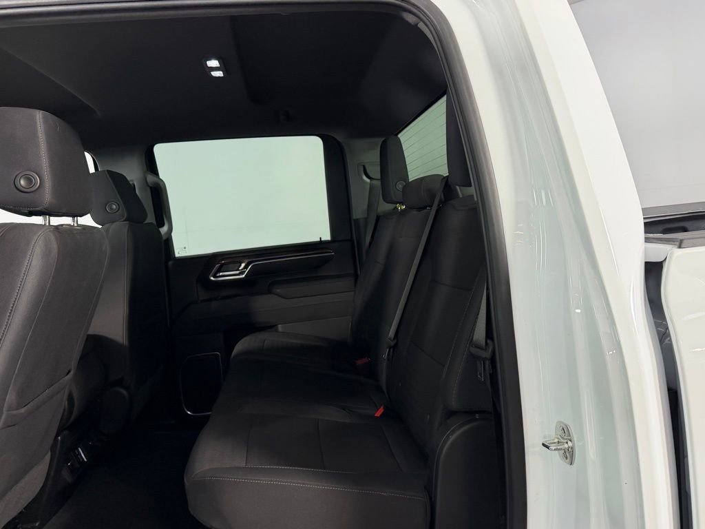 Used 2025 Chevrolet Silverado 2500 LT w/ Convenience Package image 29