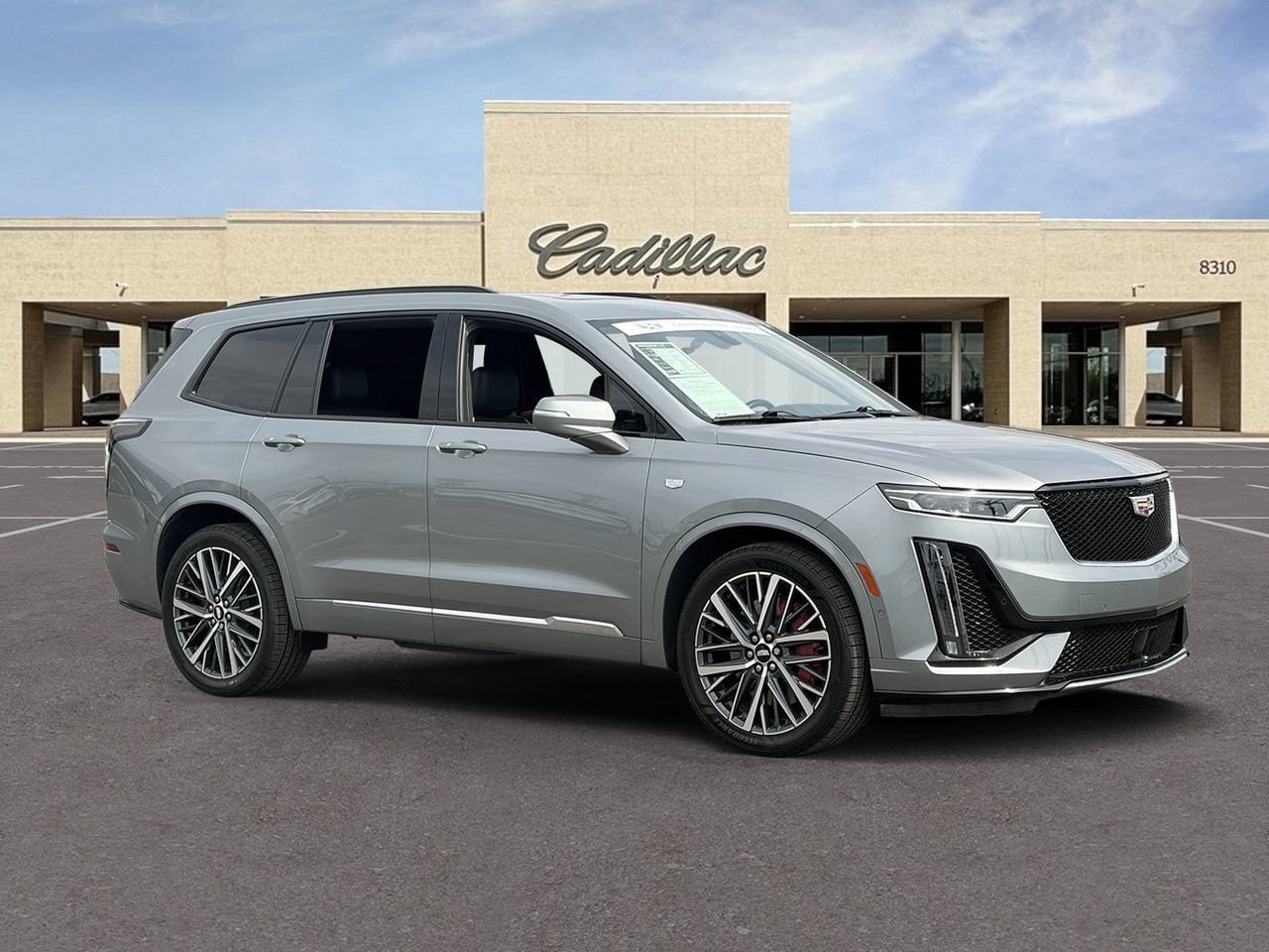 Certified 2023 Cadillac XT6 Sport w/ Technology Package AWD/4WD image 3