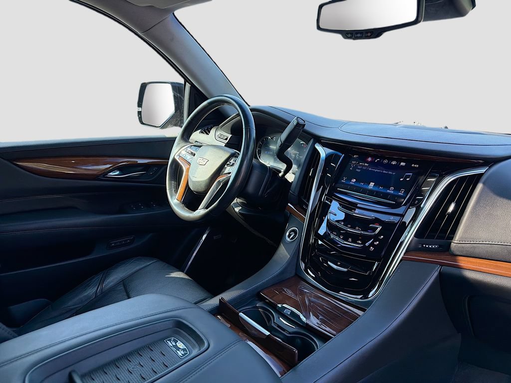 Used 2016 Cadillac Escalade Luxury AWD/4WD image 31