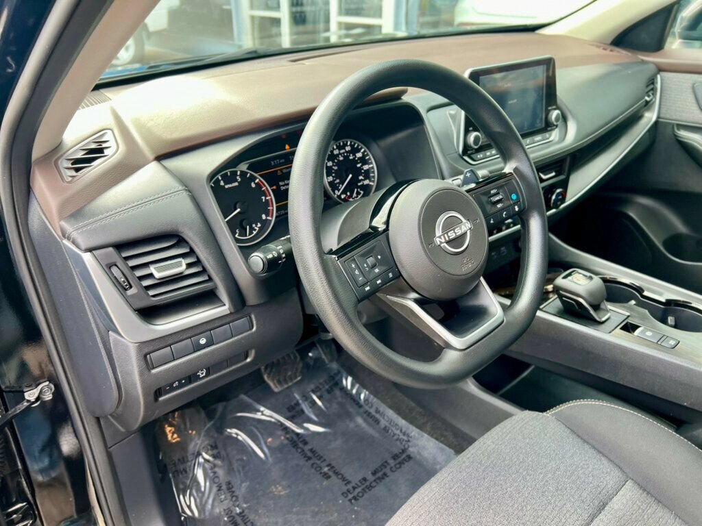 Used 2023 Nissan Rogue SV AWD/4WD image 14